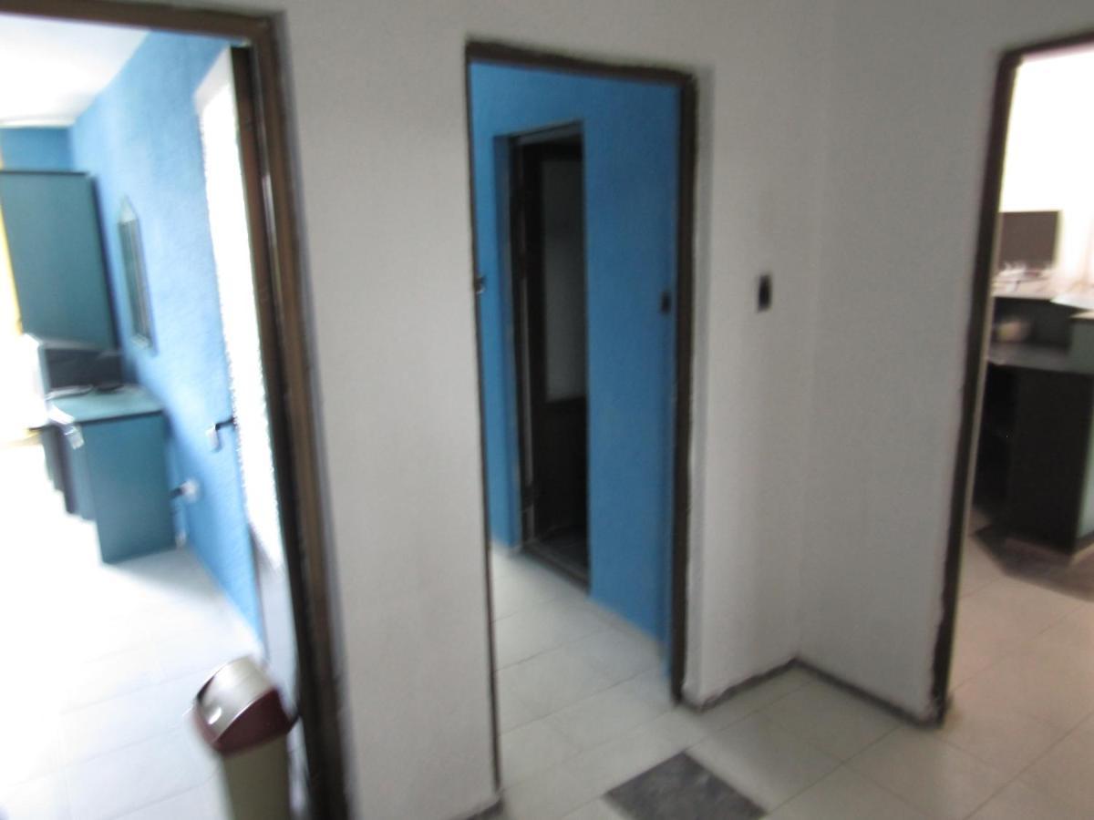 Хостел Папагал Hostel Варна Екстериор снимка
