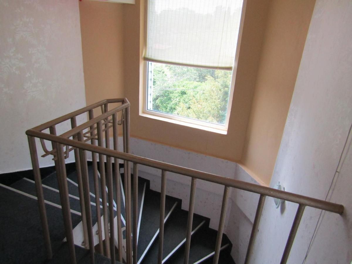 Хостел Папагал Hostel Варна Екстериор снимка